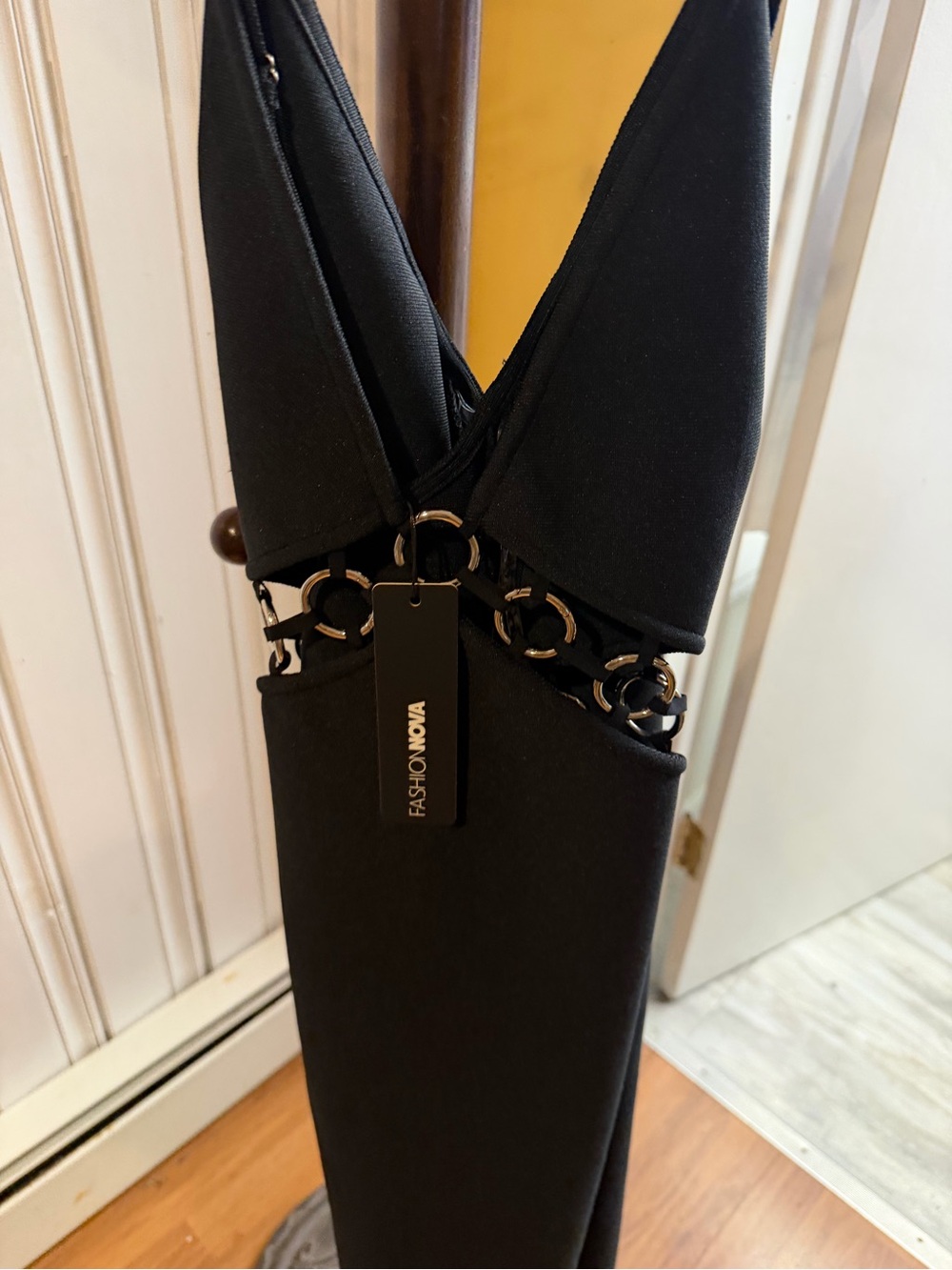 Fashion Nova Black Ring-Detail Backless Bodycon Dress